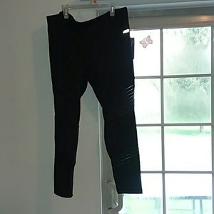 EXTRA LARGE Avia Leggings